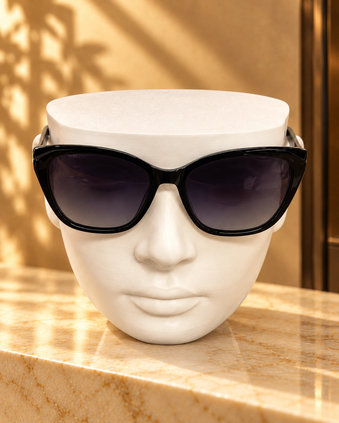 Óculos VM Eyewear de armação gatinho preta